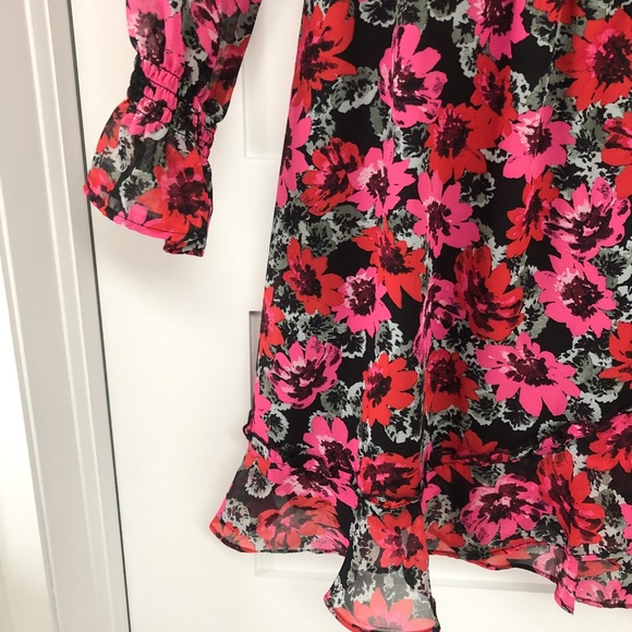 H&M Patterned Long Sleeve Dress - Picture 3 of 4